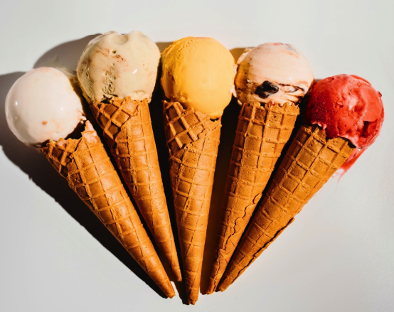 Conuri delicioase de gelato cu arome variate